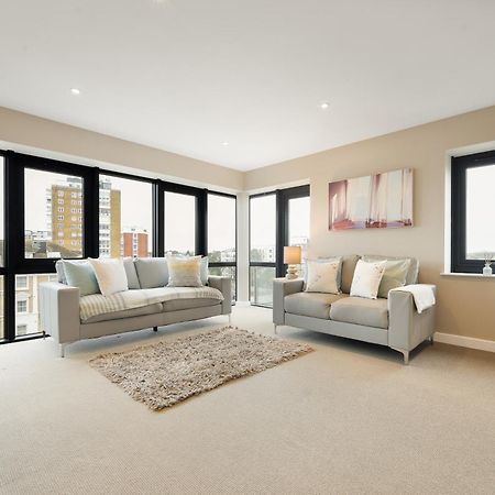 شقة Westcliff Penthouse With Sea Views And Balcony بورنماوث المظهر الخارجي الصورة